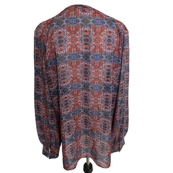 Violet & Claire Stained Glass Semi-Sheer Top Womens XL Red & Blue Career Blouse - Picture 3 of 7